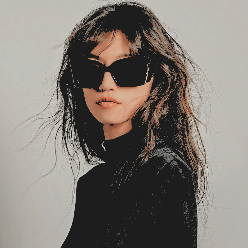 ⠀

⠀⠀CHLOE⠀YOON、윤정희.⠀

⠀⠀SAN⠀DIEGOʼS
⠀⠀PRIDE⠀AND⠀JOY.⠀

˚₊·♥︎⁀➷⠀bassist of “monday mourning”. crowned the princess of rock and roll, known as the greatest ( and prettiest ) bassist in the world. yves saint laurent ambassador &amp; model.

⠀