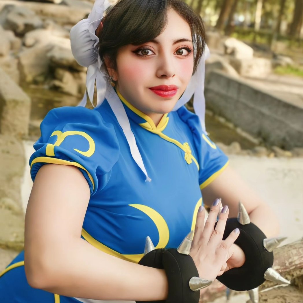 Flakita sepsi cosplayera ( lesmon) tweet media