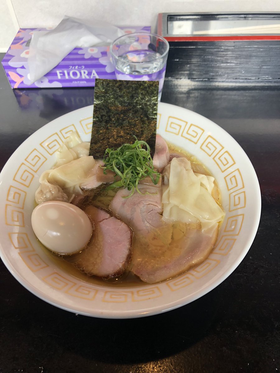 NaoDanzig's tweet photo. 白醤油中華そば 全部のせ 雲呑トッピング

今日は白醤油中華そば
麺もスープもチャーシューも美味すぎ😋

次の限定楽しみですね😆

@scandal_8_6 さん
お話して頂きありがとうございました😄

#麺処おぐら #岡山ラーメン https://t.co/70KH9yYyRm