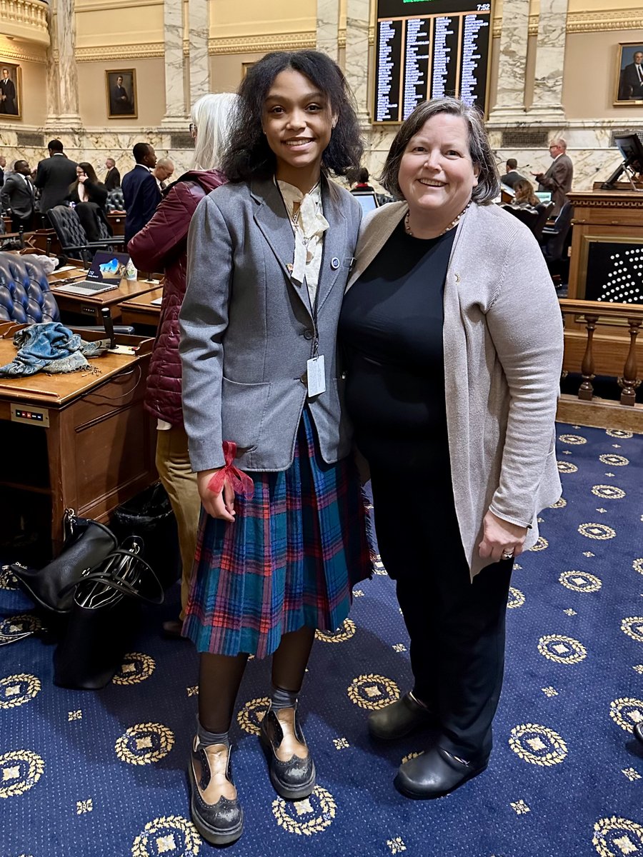 I’m so pleased to introduce you to Khumari Burgess, one of our General Assembly pages and a senior in the Law and Public Policy Program at Towson High School!

Khumari hopes to major in international studies in college, and dreams of a career as a diplomat.

#MDGA24 #working4MD