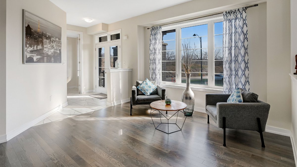 getsetsold's tweet photo. Gorgeous 1 Yr New Corner Lot Detached HomeA Must See ! With 4 Bedrooms 3 Baths. Large Porch, Large Windows With Plenty Of Sunlight  No Sidewalk On Driveway Plenty Of Parking Space. 

$879,000
https://t.co/VoiBsSRdCY 
 
#getsetsold #forsale #haldimand #brampton https://t.co/0gPhcQPUjk