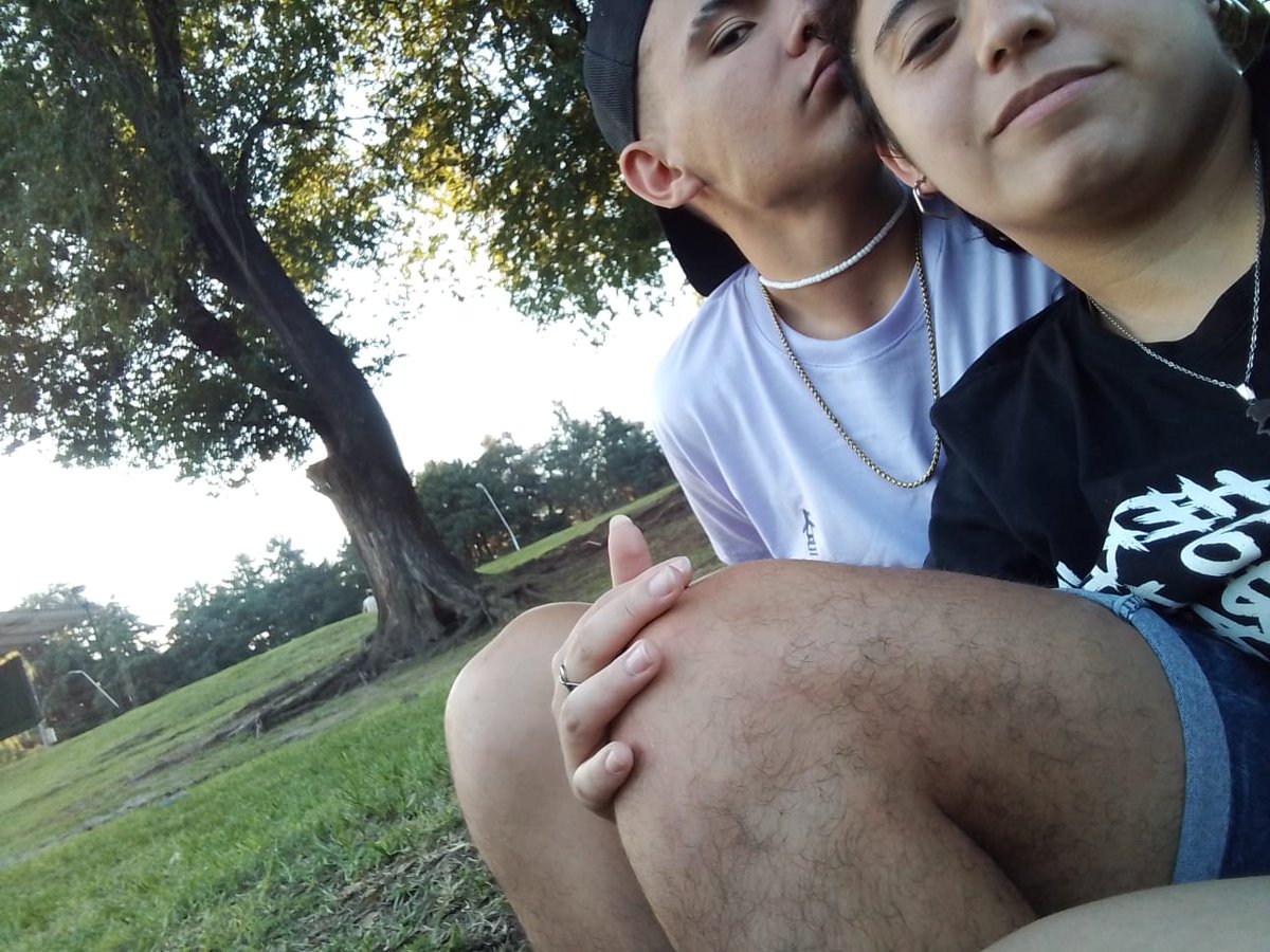 Bruno39248187's tweet photo. * En dos, Los amo con toda mi alma 💖 https://t.co/KG55DqdSwt