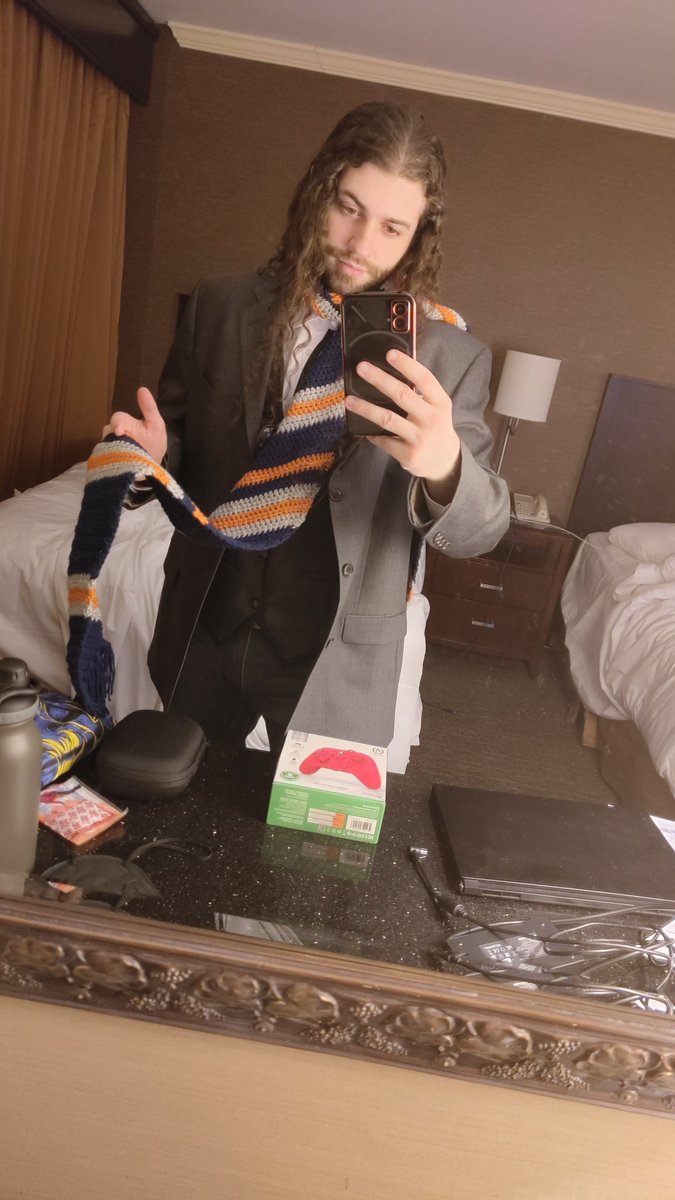 ReclaimerHvK's tweet image. AGDQ Day 2
Cosplaying as Luka Redgrave for my run and outfit before getting into cosplay