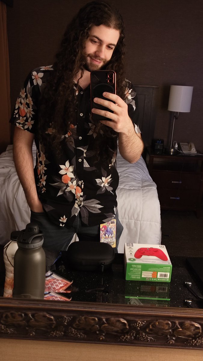 ReclaimerHvK's tweet image. AGDQ Day 2
Cosplaying as Luka Redgrave for my run and outfit before getting into cosplay