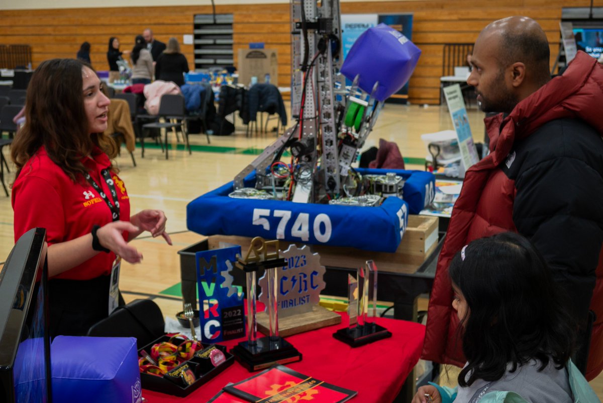 frc5740's tweet photo. Today, 5740 traveled to South Fayette School to host our Student Showcase and Experiential Learning Presentation at the Three Rivers Educational Technology Conference with @quasics    #frc @pghtech #TRETC2024  #firstinspires #firstroboticscompetition https://t.co/G3PqErkcZA