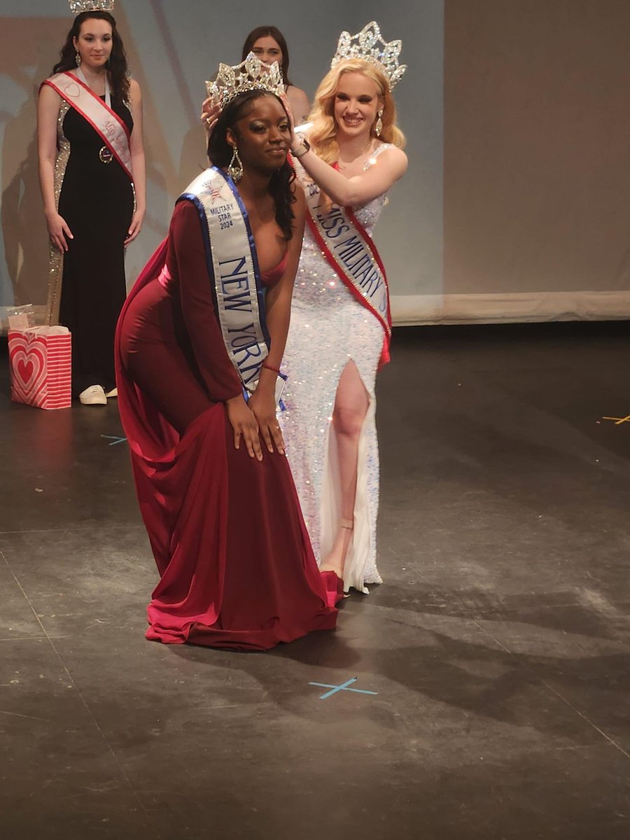 Congratulations to one of our own who won Miss Teen Military Star!! She will compete for the national title this summer! Janaya is a junior in the NNDC program at PSLA! @SyracuseSchools @SCSDCTE