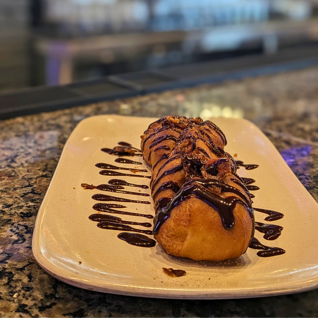 📢NEW! Cinnamon Twist Donuts are on the menu! Glazed and topped with candied bacon and chocolate 🤤 🥓🍩🍫

#knightsoutpub #localbar #localpub #dessert