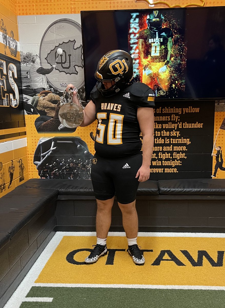 ABetonti's tweet photo. Had a great visit at Ottawa Univeristy!! Thank you @CoachNickDavis for the opportunity!! @OttawaBravesFB @Coach_Figueroa @CoachJoeMedina1 
@FBCoachOrtiz @Coach_CAnderson @CoachJonesOU https://t.co/ReDdjZ5mfh