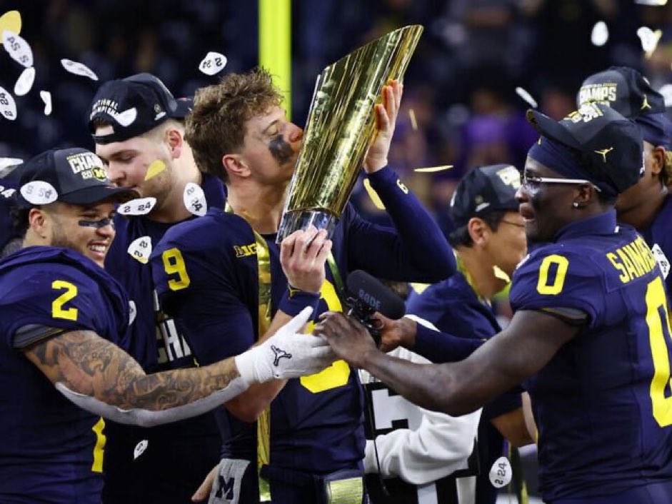 Mrudolf16 tweet media