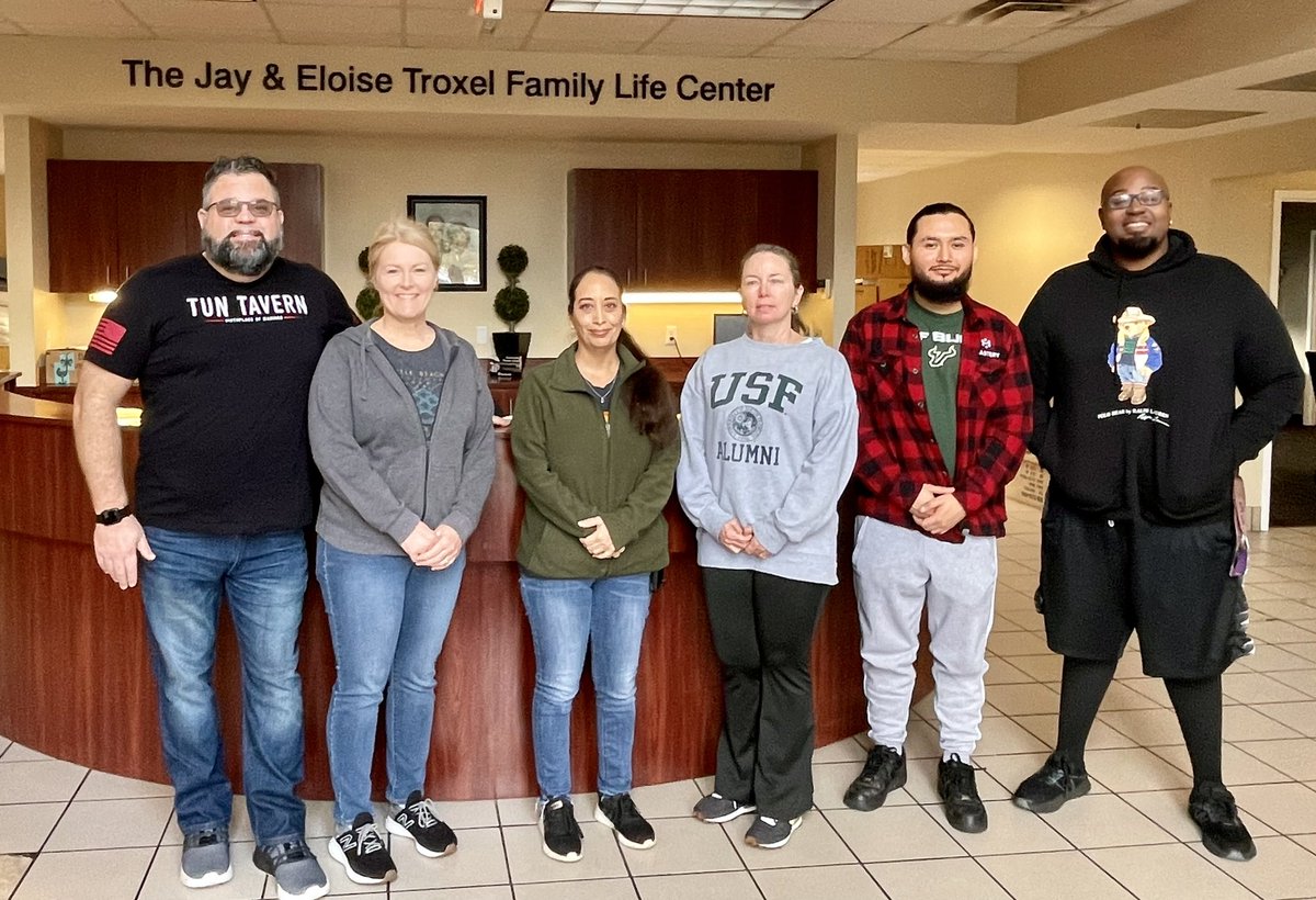 Carl_SBDC's tweet photo. My wife and I joined the @USFalumniAssn  Polk Chapter for a #StampedeOfService volunteer opportunity. 
I had onion chopping duty which made me look more emotional than I was. 🥹
Many veggies come from Lighthouse’s onsite hydroponic garden. 
#GoBulls
@USFMuma
@USouthFlorida https://t.co/E8WYZLPNgh