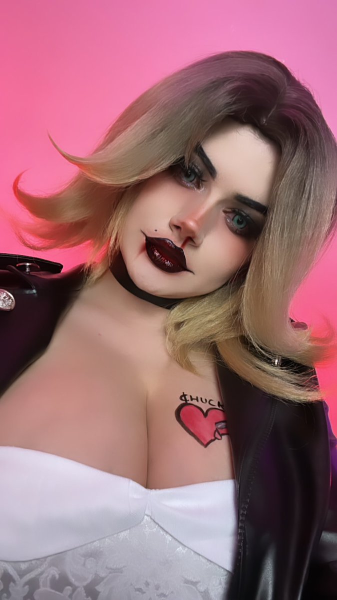 Ya en stream! 
ADQUIERE MI NUEVA MERCH EN UWU MARKET 💜 // ❗merch ❗uwu
 twitch.tv/punkmacarroni