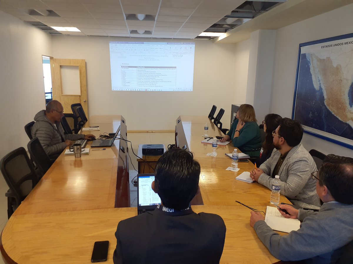MolinaL_Nicolas's tweet photo. .@INEGI_INFORMA Nos reunimos con personal de la @SepladeAgs con el objetivo de revisar el Programa anual de trabajo del #CEIEG #Aguascalientes correspondiente al ejercicio 2024. https://t.co/ZbrWwafsoS