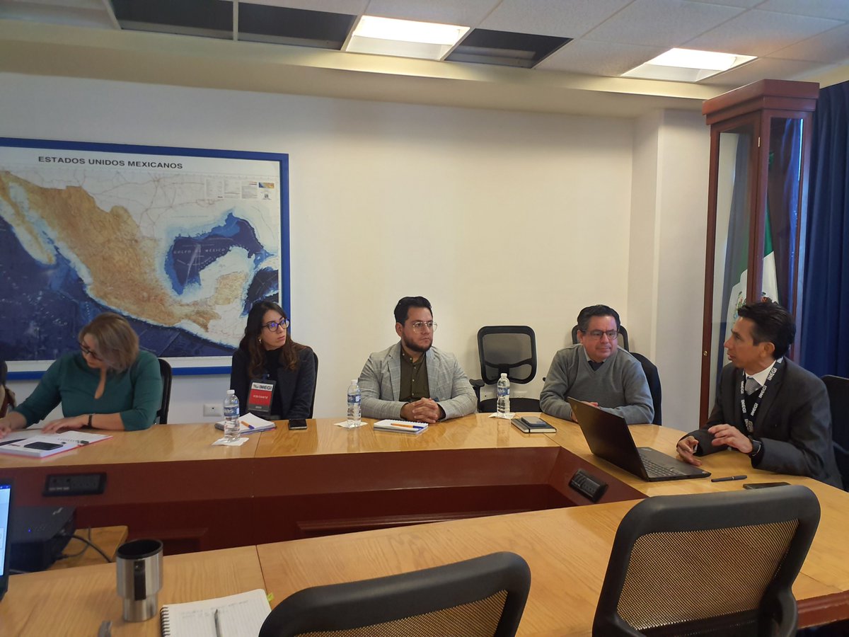 MolinaL_Nicolas's tweet photo. .@INEGI_INFORMA Nos reunimos con personal de la @SepladeAgs con el objetivo de revisar el Programa anual de trabajo del #CEIEG #Aguascalientes correspondiente al ejercicio 2024. https://t.co/ZbrWwafsoS