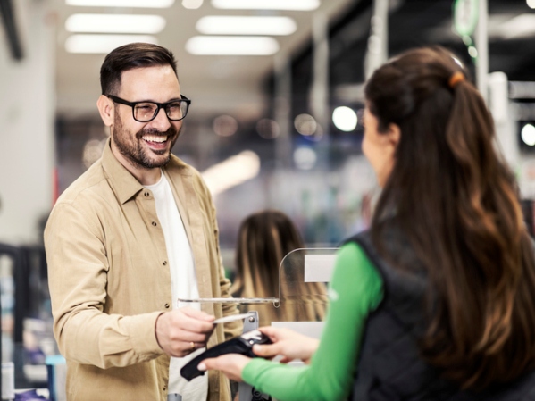 Did you know that 2023 marked a record year for consumer spending? However research suggests consumers were being more cautious and mindful with their purchases. More: hubs.li/Q02gwyzr0

#fmcg #insights #consumerspending #trends #fmcgbusiness #newzealand #fmcgbiznz