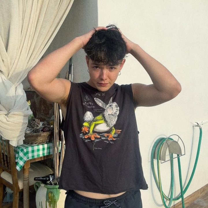 alaibeer_'s tweet photo. mi remera es media exotica https://t.co/8Ct49y6WwL