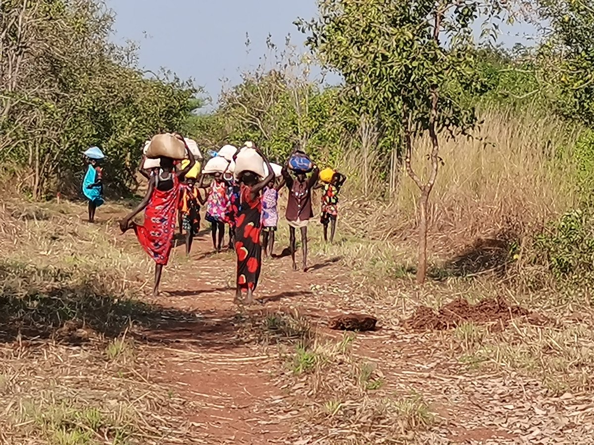 UNMAS's tweet photo. UNMAS &amp; @G4S clear the Tindilo-Rijong road facilitating access to empower the next generation of students in #SouthSudan 

“After the road construction, our children will be able to interact with their counterparts,” Dr. Bolek 
@UN_SouthSudan @unmissmedia @UNPeacekeeping https://t.co/wmhMSECpWq
