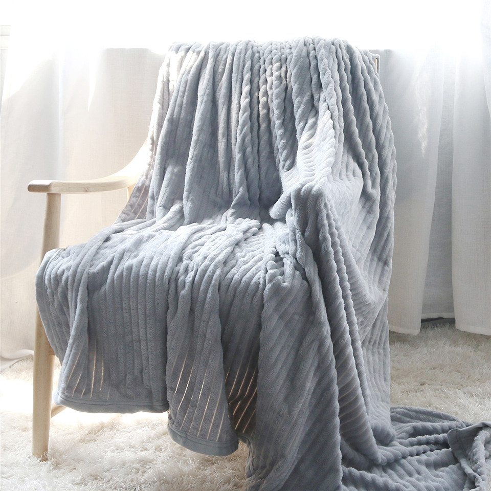 beddingoutletCN's tweet image. 🔥 Looking for a cozy addition to your bedroom? Check out our Coral Blanket! 🌸🛏 Perfect for snuggling on the sofa! 😍 #CozyBedroom #WarmThrow #SnuggleUpNow Visit our website 🌐👉 bit.ly/3s8YHWm