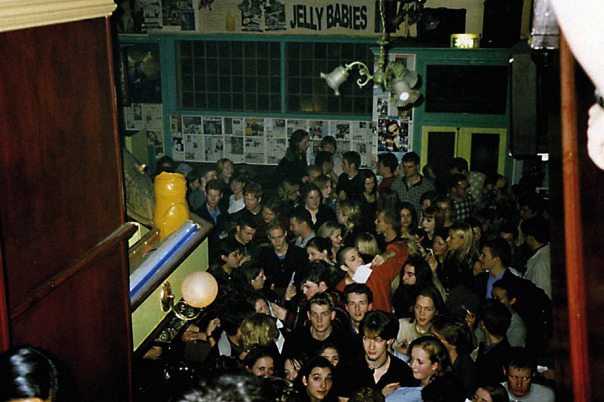 coldcharts's tweet photo. On this day 26 years ago, @Coldplay (then known as Starfish) held their first ever live performance at London's Laurel Tree. They have since carried out over 1,400 gigs. https://t.co/MYIHtjQ9vJ