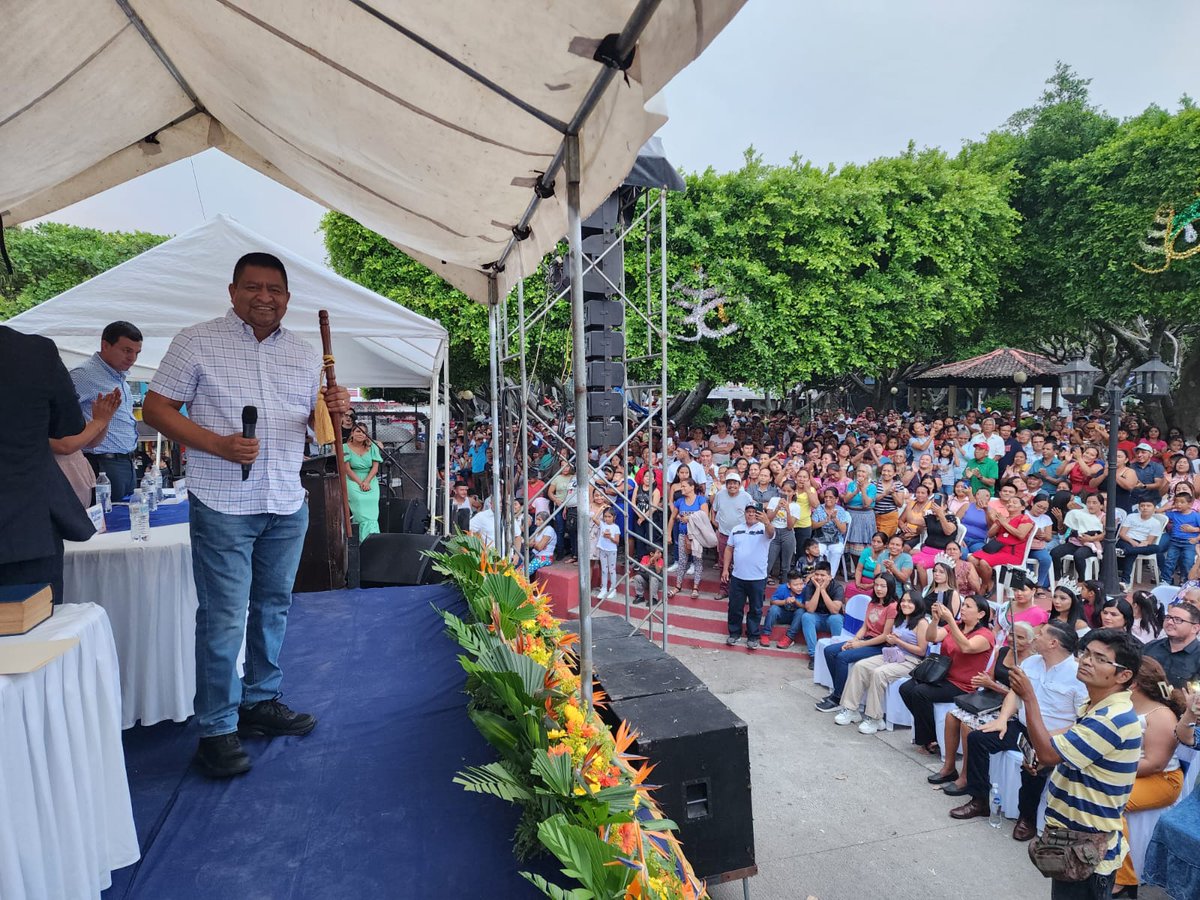 VasnyM's tweet photo. Que Dios los ilumine y les de mucha sabiduría al frente  estos 4 años. 

•📍 San Francisco Zapotitlán, Suchitepéquez.

•🇬🇹#XLegislatura
•🏛️ #CongresoDinámico
•🕊️ Dios, Unión, Libertad https://t.co/jEqJGdXmsr