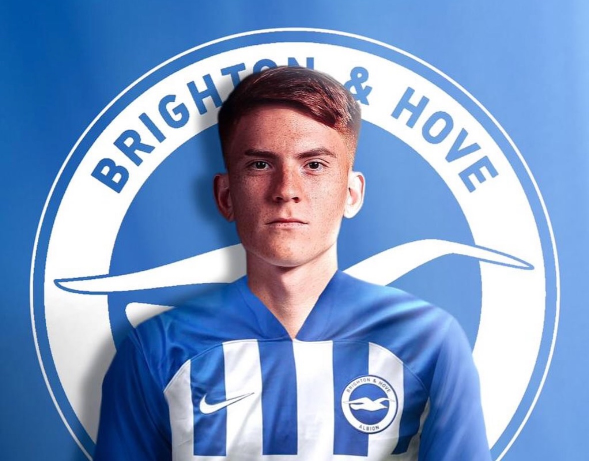FabrizioRomano's tweet photo. 🚨🔵 Valentín Barco announces: “Yes, the deal with Brighton is 100% done. I’ve signed the contract”.

“My dream has always been to play in Europe. I tried to let Boca have sell-on clause but no way… so #BHAFC had to trigger the clause”, told ESPN.

$10m deal, completed. 🇦🇷 https://t.co/YsqJi5oWGd