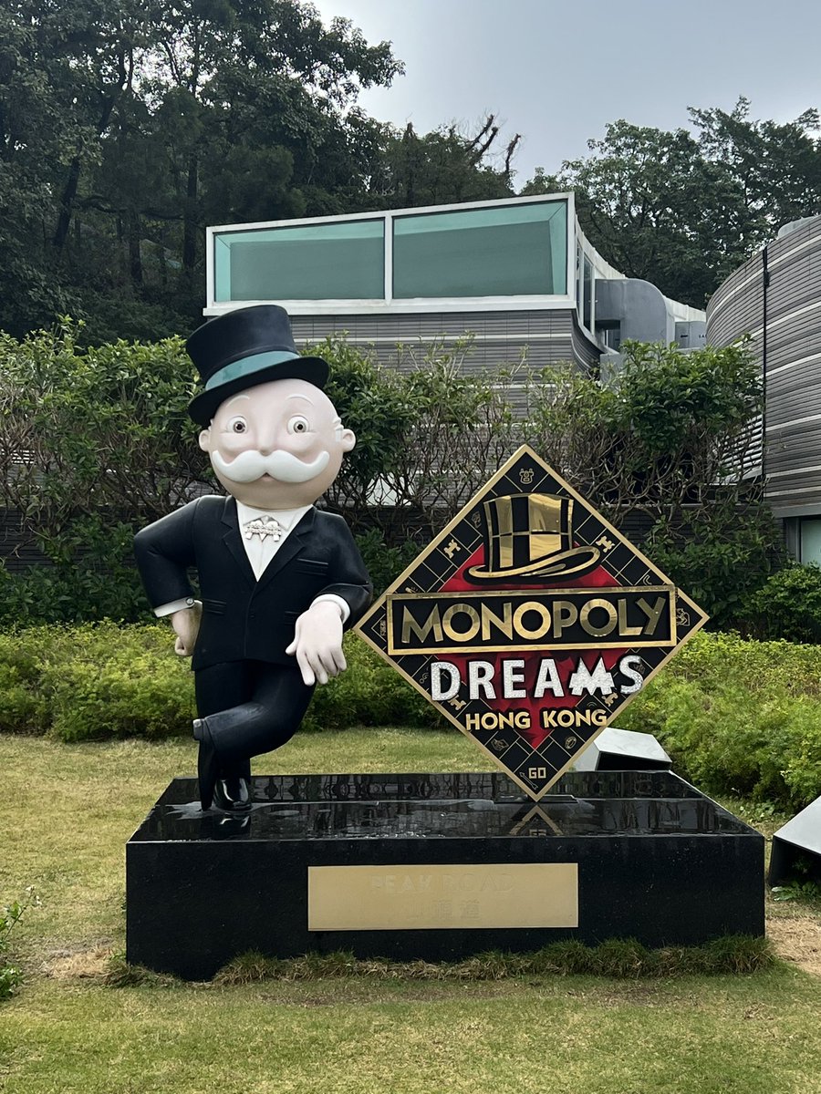 boywithmint's tweet photo. Monopoly Dreams, Hong Kong. https://t.co/85oR49ddIn