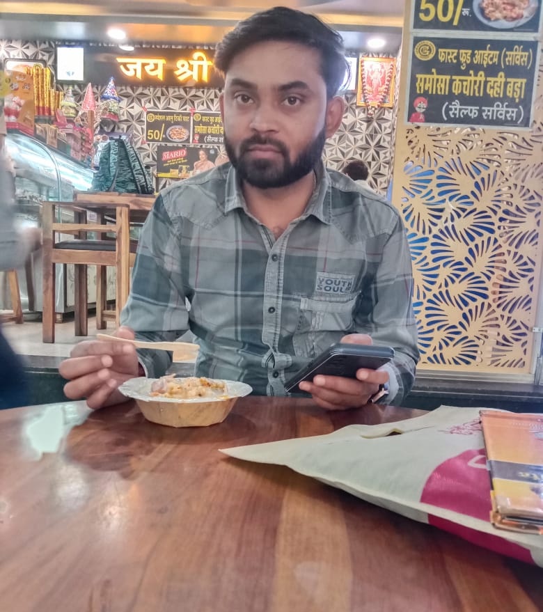 PANKAJFULWARIA2's tweet photo. सभी को सुबह का  #राम_राम_सा 
आ जाओ नाश्ता कर लो 😋🤟
@aaru_180 @AppuRj18 @Bhanwar06247690 @O_Shekhawat_G @Nirmalsheshma @Mukeshbaitu @omRLP50 @sarita_dhukia @_LataAga1 @SushilaKajla2 https://t.co/7Os8nZJvkt