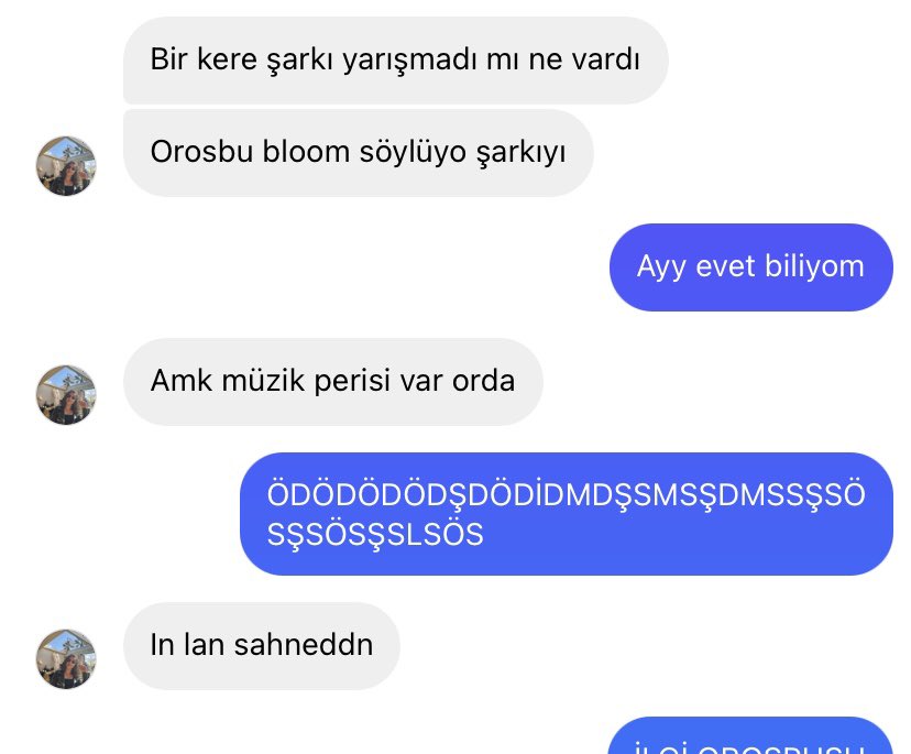 serenaysacar's tweet photo. Bloomlardan uzak duruyoruz kızlaar 💅🏻 https://t.co/OQRWKLNTCa