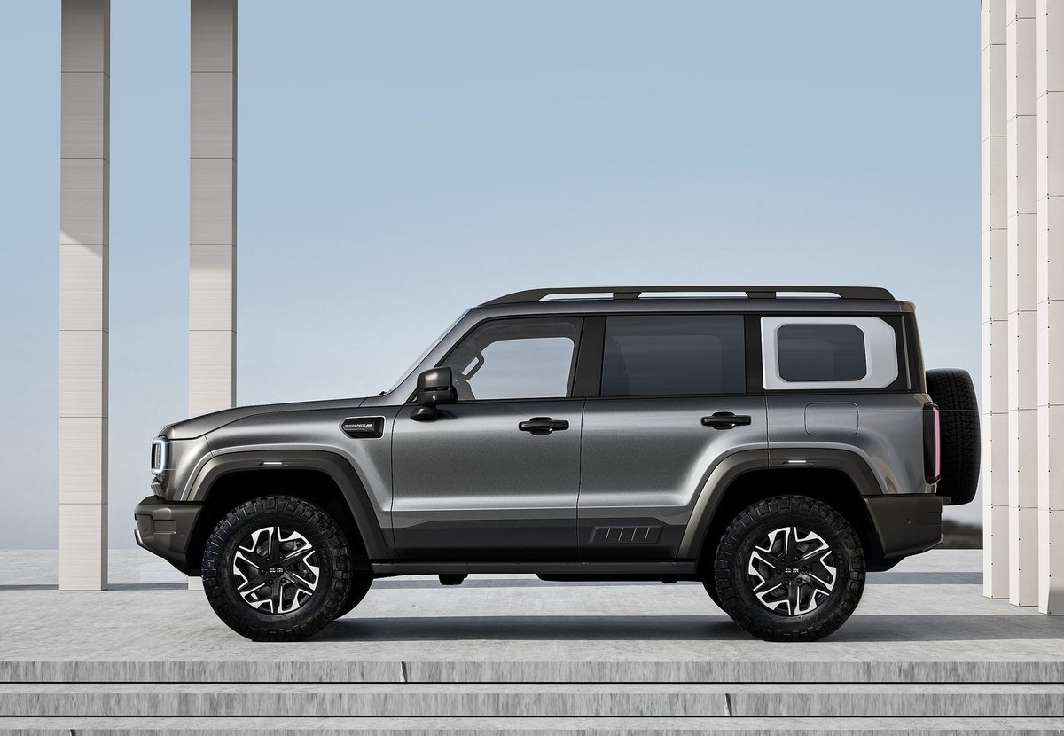 khuleonwheels's tweet photo. BAIC unveils second-generation BJ40 off-roader. See more details here: https://t.co/9D8Prt7qbV
#BAICB40 https://t.co/TDPhQVRZbF