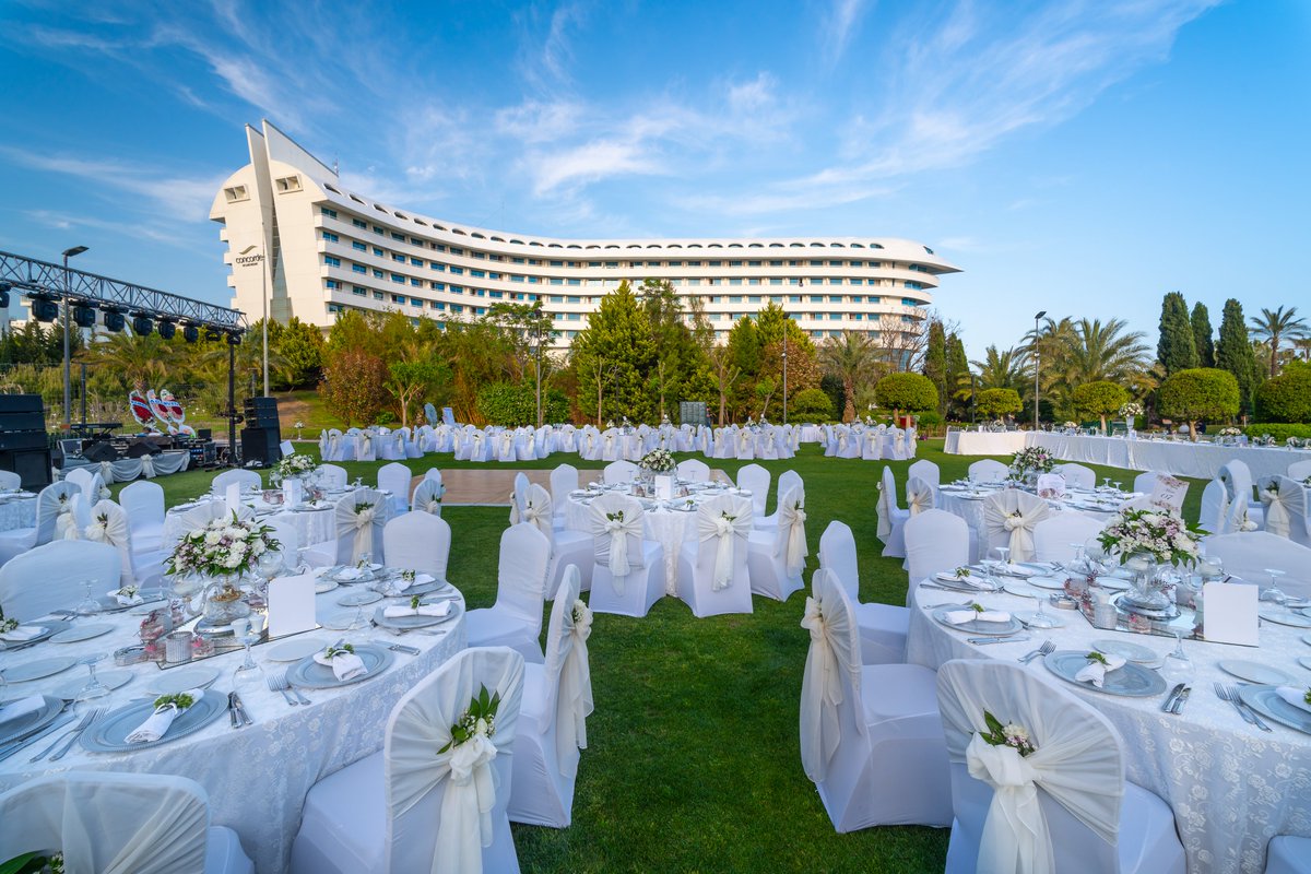 We design the wedding of your dreams for you. Take the first step into this fairy-tale journey that will last a lifetime at Concorde De Luxe Resort. bit.ly/concordedeluxe… #ConcordeHotels #ConcordeDeLuxeResort #MükemmelUyum #PerfectionHarmony #PerfekteHarmonie