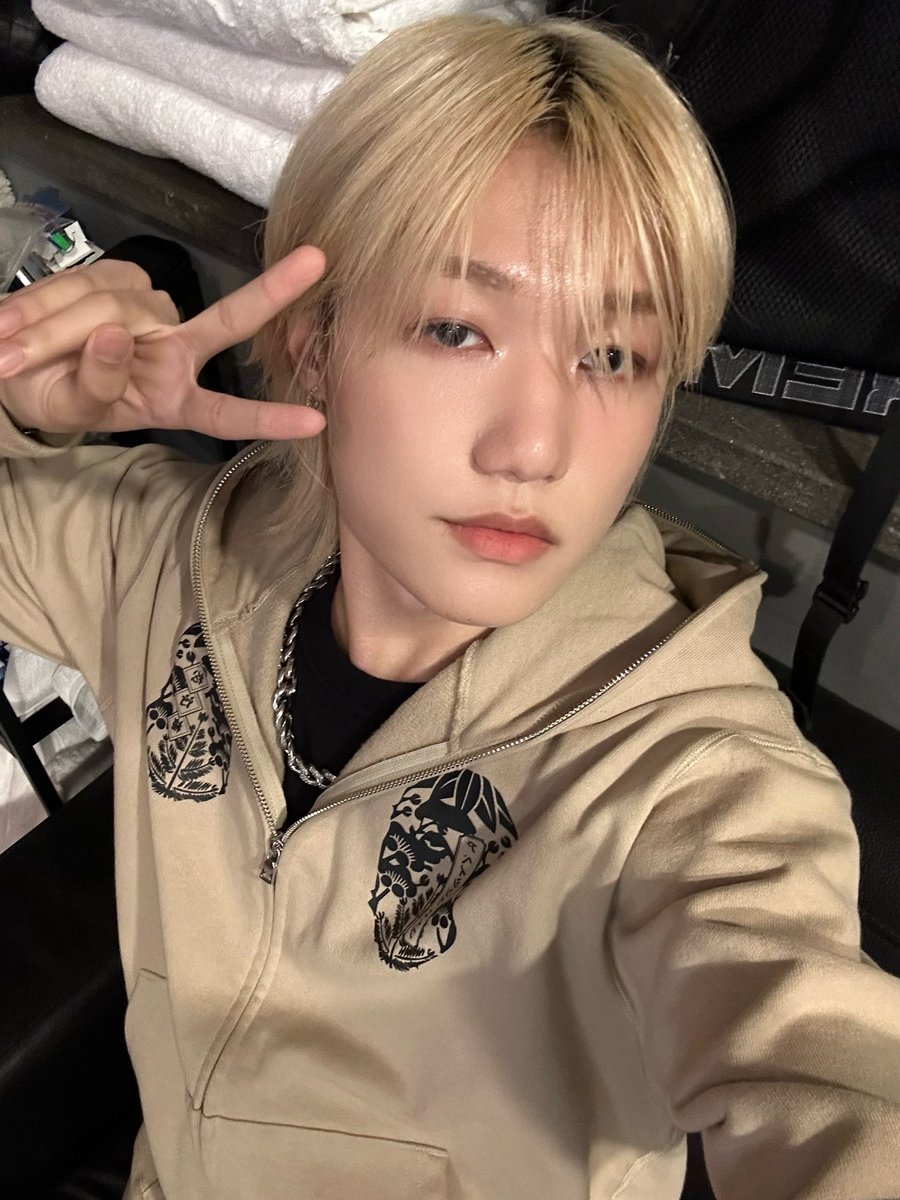 P1H_members's tweet photo. Bye P1oneer 📌

#P1Harmony #JONGSEOB https://t.co/7fFtWHq8rN