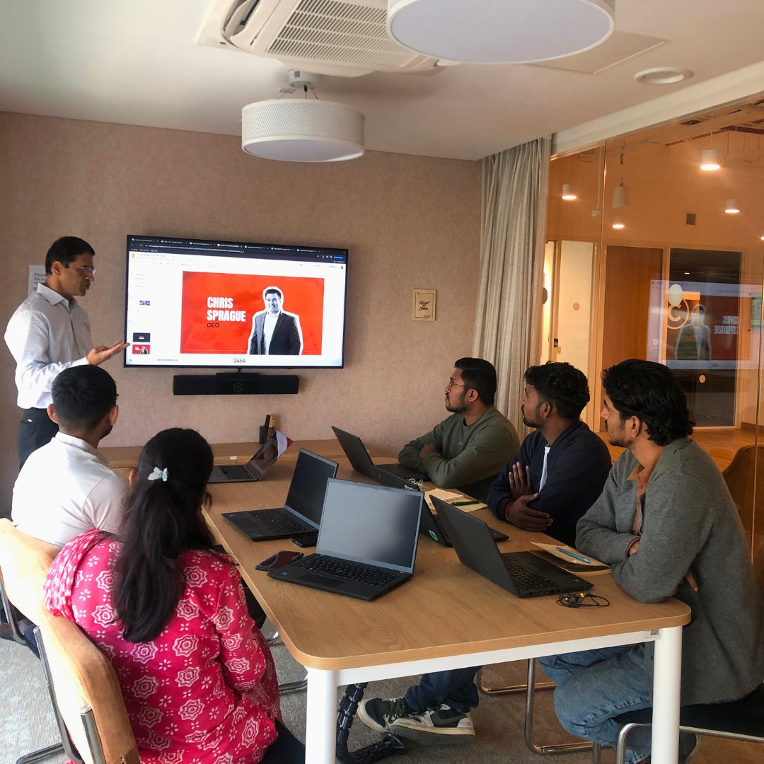 lftechnology's tweet image. Namaskar from Pune! 🙏
Led by our VP of India Operations, Prasad Narayan, establishing this new space on the map signifies an important milestone as we leap ahead into 2024.
We're on the hunt for different roles here too👉 frog.ly/lifeatleapfrog
#pune #techinindia #ITVacancies