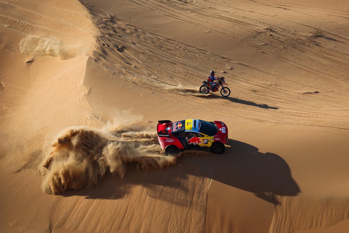 FORUM8 International tweet media