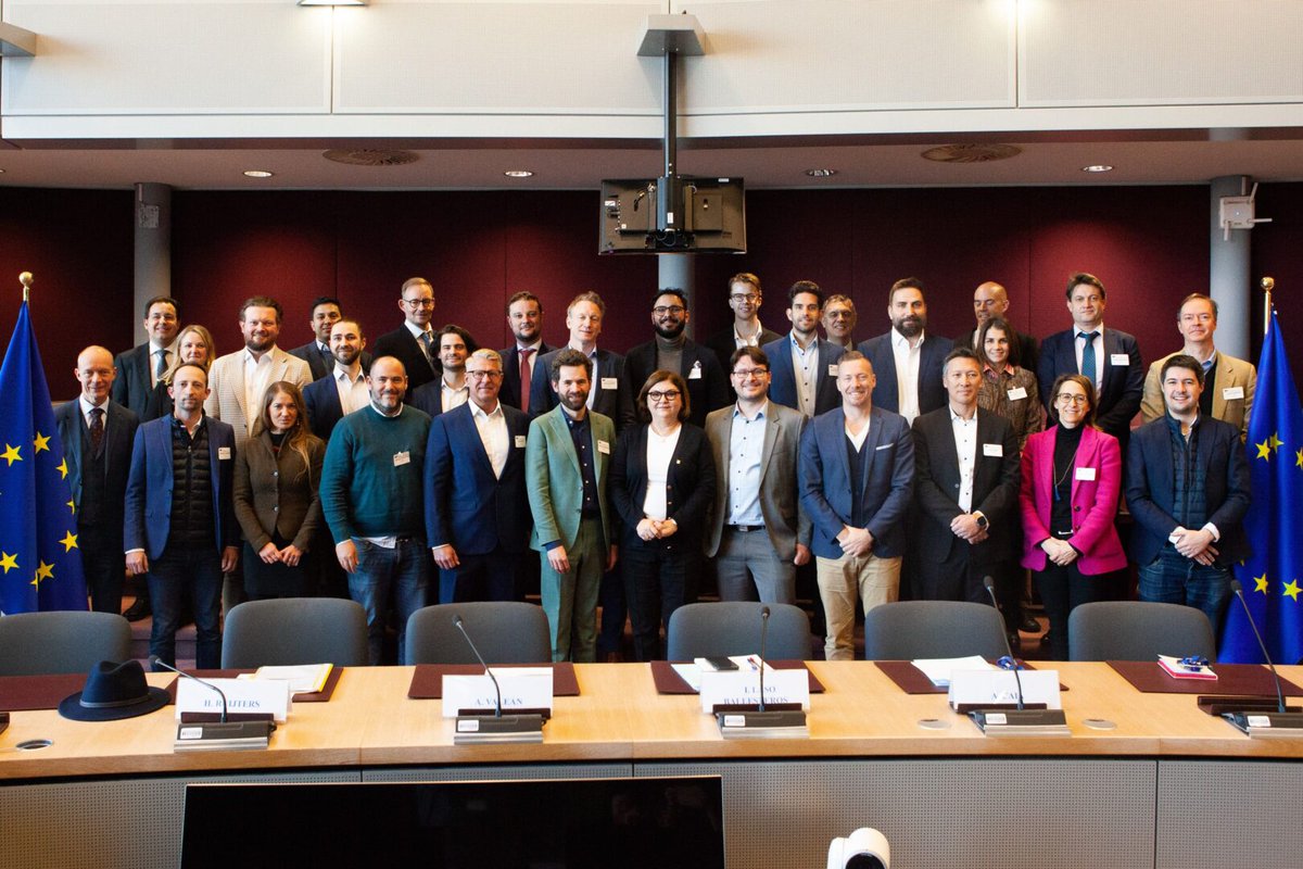 voitechnology's tweet photo. We are thrilled to be part of the EU Future Mobility Taskforce, collaborating with European mobility leaders to shape the future of sustainable transportation. ๐๐ช๐บ Exciting times ahead as we work towards unlocking economic, social, and environmental benefits in the sector! #eufm https://t.co/hvPZ3LOiMs