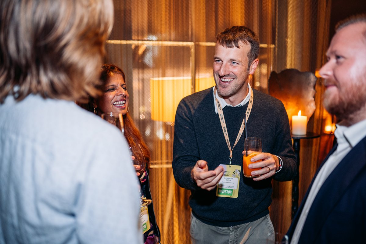 urbantechfrward's tweet photo. We’re kicking off the week with a blast from the past – our incredible #UTF2023 #networking party! 🕺Let's rewind to the epic celebration that set the town buzzing and made the night one to remember. 🪩
#urbantech #event https://t.co/Zqb9ZhByAH
