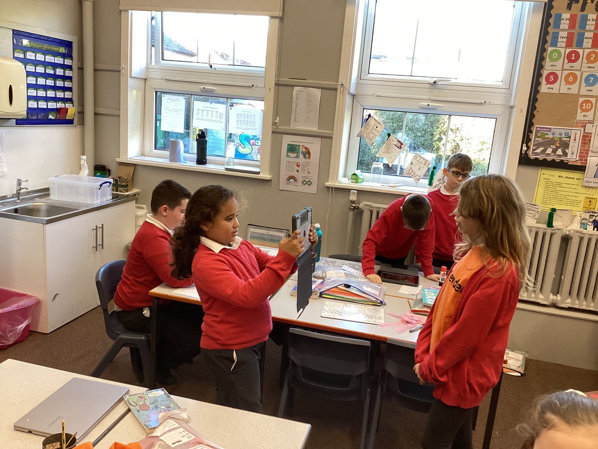 knightontmet's tweet photo. #Lothairclass (Y5) have been learning to create videos. They wrote scripts, considered camera angles and then reviewing and edited their content. #KnMPAComputing #creativity https://t.co/unkfCpV54V