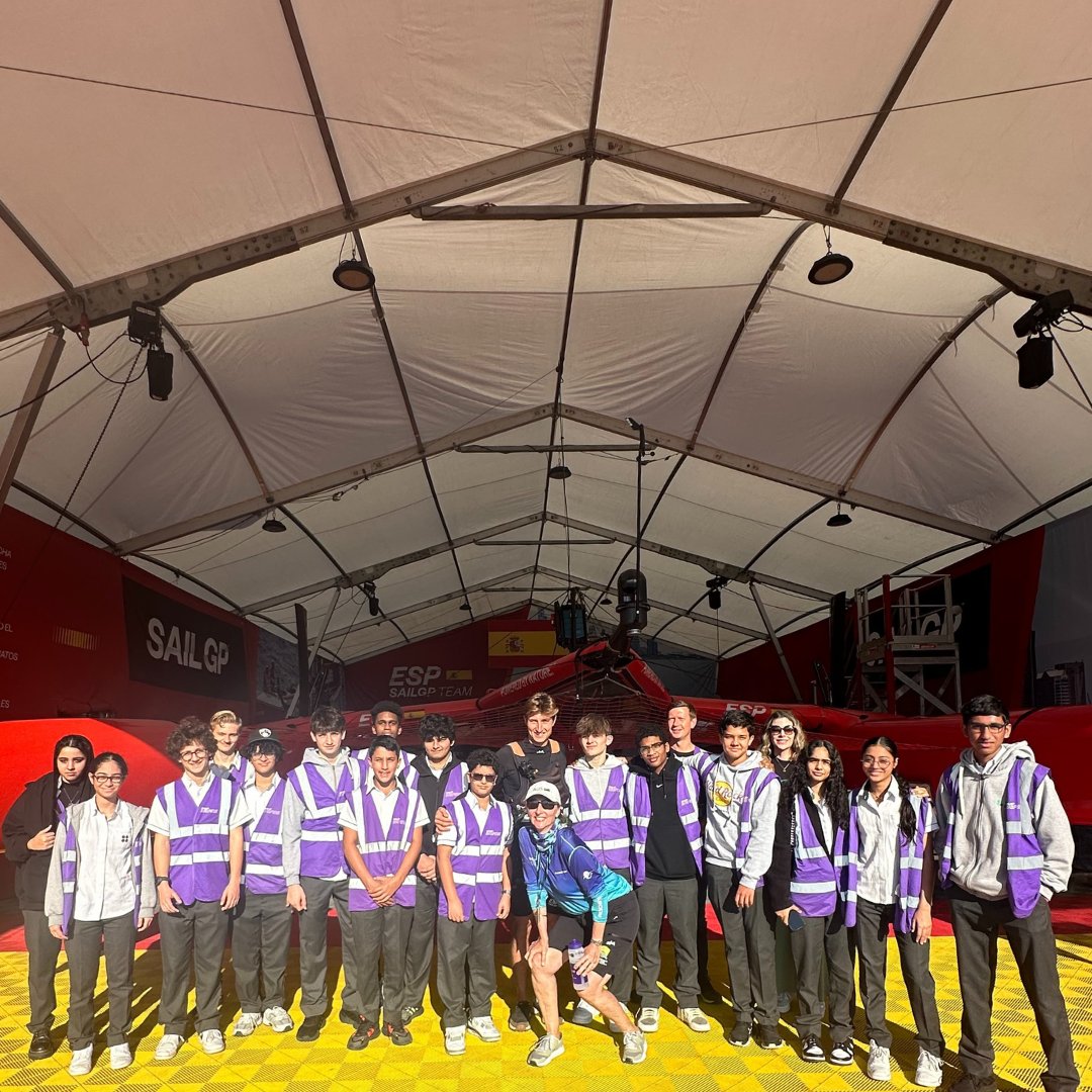 RISAbuDhabiKCC's tweet photo. Our MYP students had an amazing day exploring the @sailgp  behind-the-scenes launch site to learn about engineering and physics principles, as well as the different careers associated within engineering, design, marketing and promotion.
#BeyondRaha #ProudlyTaaleem #KCCCommunity https://t.co/B9ACT4x6lH