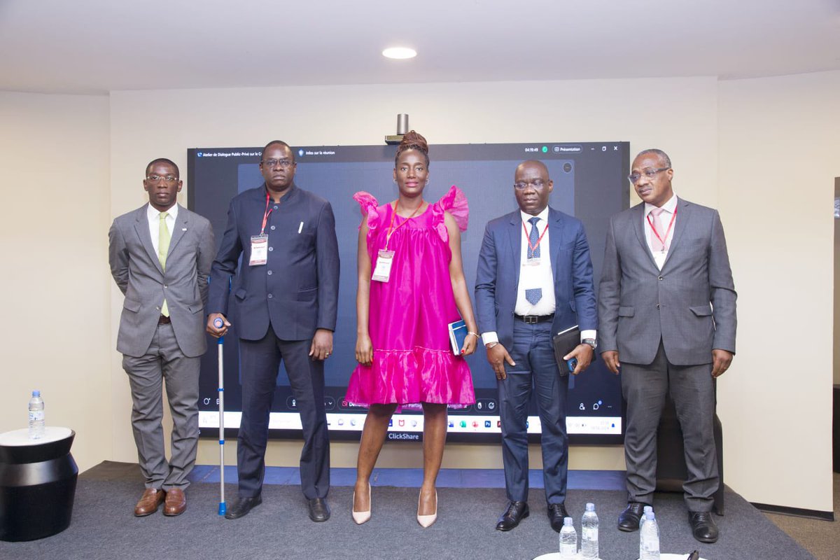 Lbglobal_cons's tweet photo. Madame Laeticia BALOU , en Côte d'Ivoire pour assister  à l'atelier de dialogue portant sur le projet #InclusiveBonds qui s’est tenu le lundi 8 janvier à Abidjan.
@AndersonBlanc2 
@IDRC_BRACO 
@FinAfrique https://t.co/MOU2ZwUB0T