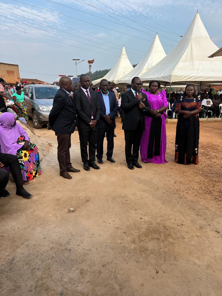 juliet_kakande's tweet photo. It was a somber moment as we gathered yesterday to send off late Sam Bbaale, the brother to our sister Florence Namayanja, the mayor of #MasakaCity which I'm privileged to represent in Parliament

To all @NUP_Ug leaders in greater Masaka esp MPs, thank you for turning up

#RIP https://t.co/RZDgT9ZzEO