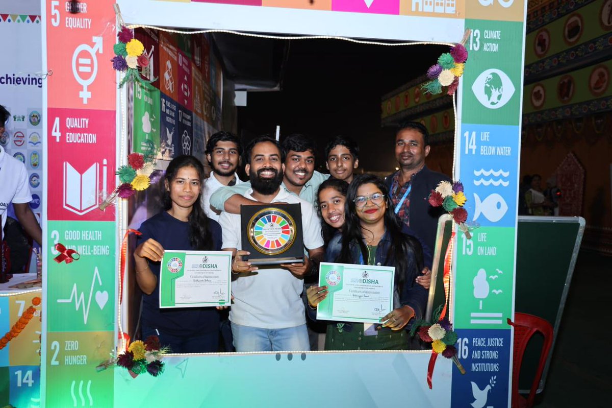SATTVIC_SOUL's tweet photo. We are glad to share that @SATTVIC_SOUL felicitated by @PCDept_Odisha at Sisir Saras Mela 2024 organized by @ormas_odisha of @PRDeptOdisha for Volunteering &amp; Creating awareness about #SDG at @SDGOdisha SDG IEC Kiosak.

Together we can.💚

#SDG4Odisha
#Agenda2030
#LeaveNoOneBehind https://t.co/DaeTZ65sxw