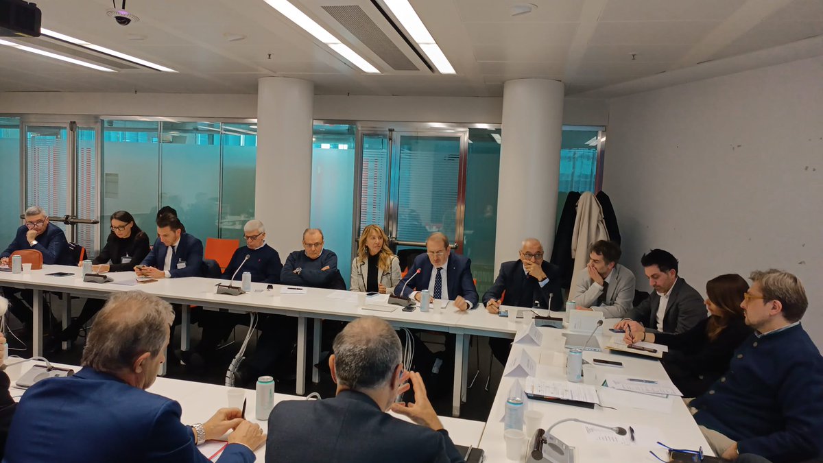 Confcommercio Lombardia tweet media