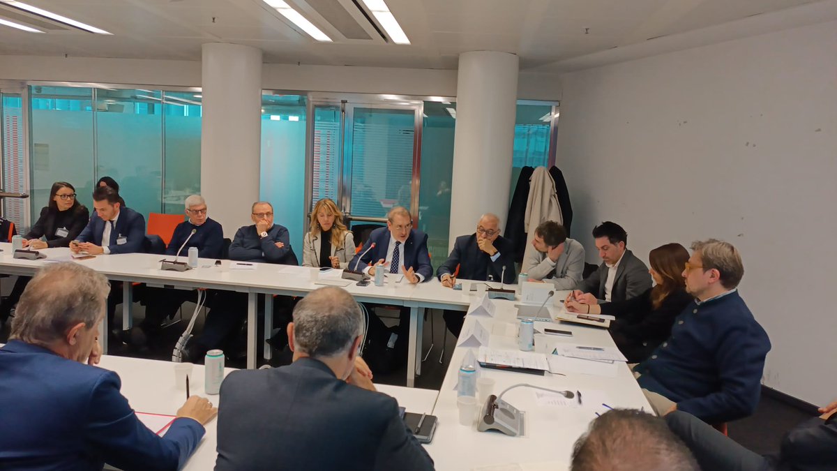 Confcommercio Lombardia tweet media