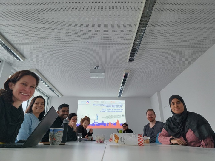HI-TRON Mainz (@hitronmainz) on Twitter photo In science, it is important to always be up to date with the latest research. We therefore meet regularly for our lab meetings (etc.) and discuss our work and the latest findings. <a href="/DKFZ/">DKFZ</a> <a href="/UnimedizinMainz/">Universitätsmedizin Mainz</a> <a href="/uni_mainz/">Universität Mainz</a> @tronmainz #HITRON #Immunopeptidomics In science, it is important to always be up to date with the latest research. We therefore meet regularly for our lab meetings (etc.) and discuss our work and the latest findings. <a href="/DKFZ/">DKFZ</a> <a href="/UnimedizinMainz/">Universitätsmedizin Mainz</a> <a href="/uni_mainz/">Universität Mainz</a> @tronmainz #HITRON #Immunopeptidomics