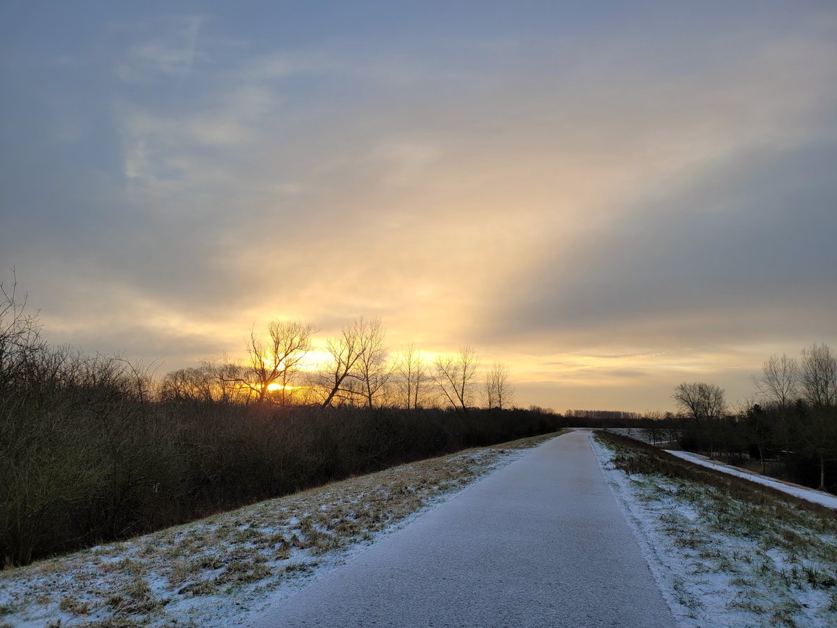 #vrtweer @BuienradarBE @weerbord #weerfoto #Hamme 16 jan 9u