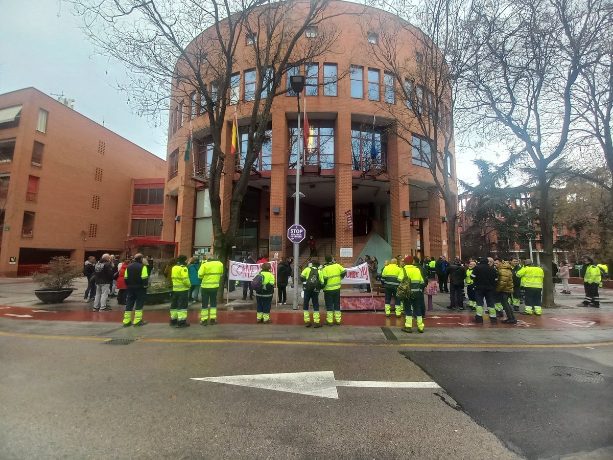 Segundo día de movilizaciones unitarias de la plantilla del Ayto. de Coslada, exigiendo el desarrollo de los procesos de estabilización, el cumplimiento de los acuerdos y el pago de las deudas pendientes.