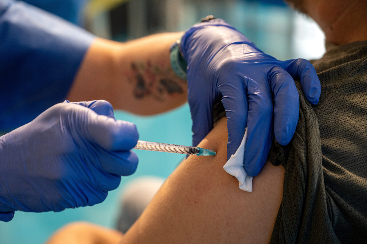 apicsmetronord's tweet photo. 📣Obrim nous Punts de Vacunació Poblacionals
Vacunació de #grip i #Covid19 oberta a tothom
💉 #Sabadell #CAPSantFèlix
💉 #Badalona #CAPRobert
💉 #LesFranqueses #CAPCorró d’Avall
💉 #Mataró #CAPGatassa
Informa't d'horaris i demana cita prèvia 👇
https://t.co/dmJWcQbLo2 https://t.co/WO3VdeLniD