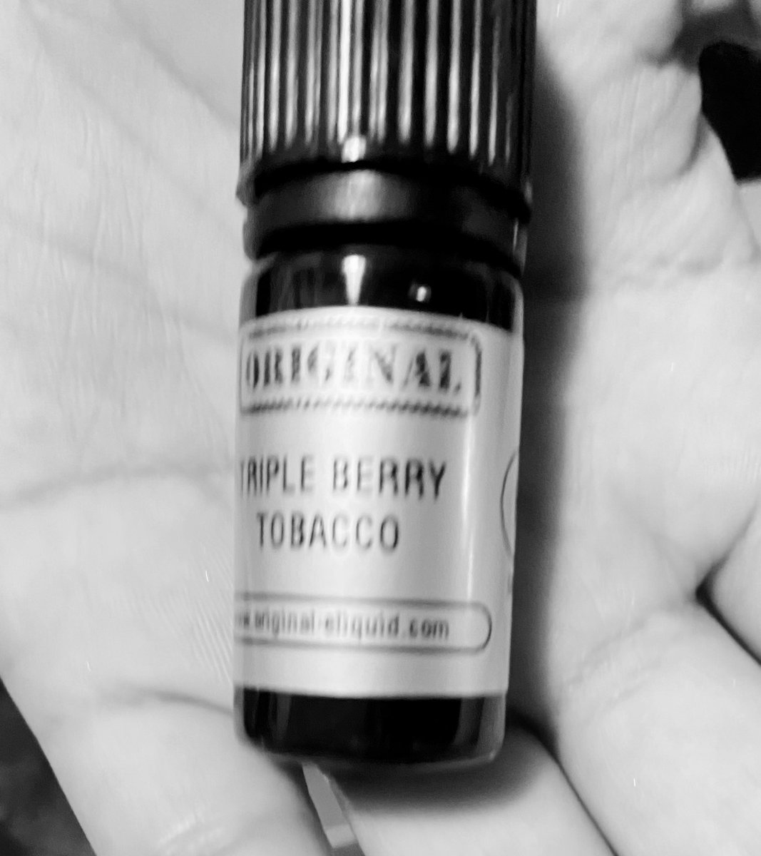 fadhlinhusseini's tweet photo. Since you will be using VAPE for a long time, protect your body and mind by reading the FACTS about how awful it isπ·βΌοΈ
@JRN500
#JournZ #DigitalJournalism #GenZ #VapeIsNotSafe #StopVaping #GenerationalEndgame #Visual4 #Effects #Group3 https://t.co/G7nzsZiVjq
