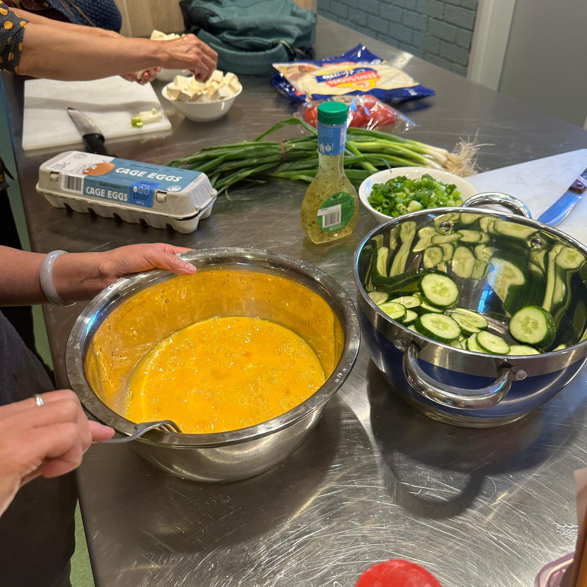 🥗🍅😋
The United Cooking Group is an initiative by our Healthy Communities team. It is on every Tuesday from 12pm to 2pm. This is a free program, and everyone is welcome. Let’s cook together, enjoy a meal, and make new friends!
If you’d like more information, see below!
#cooking