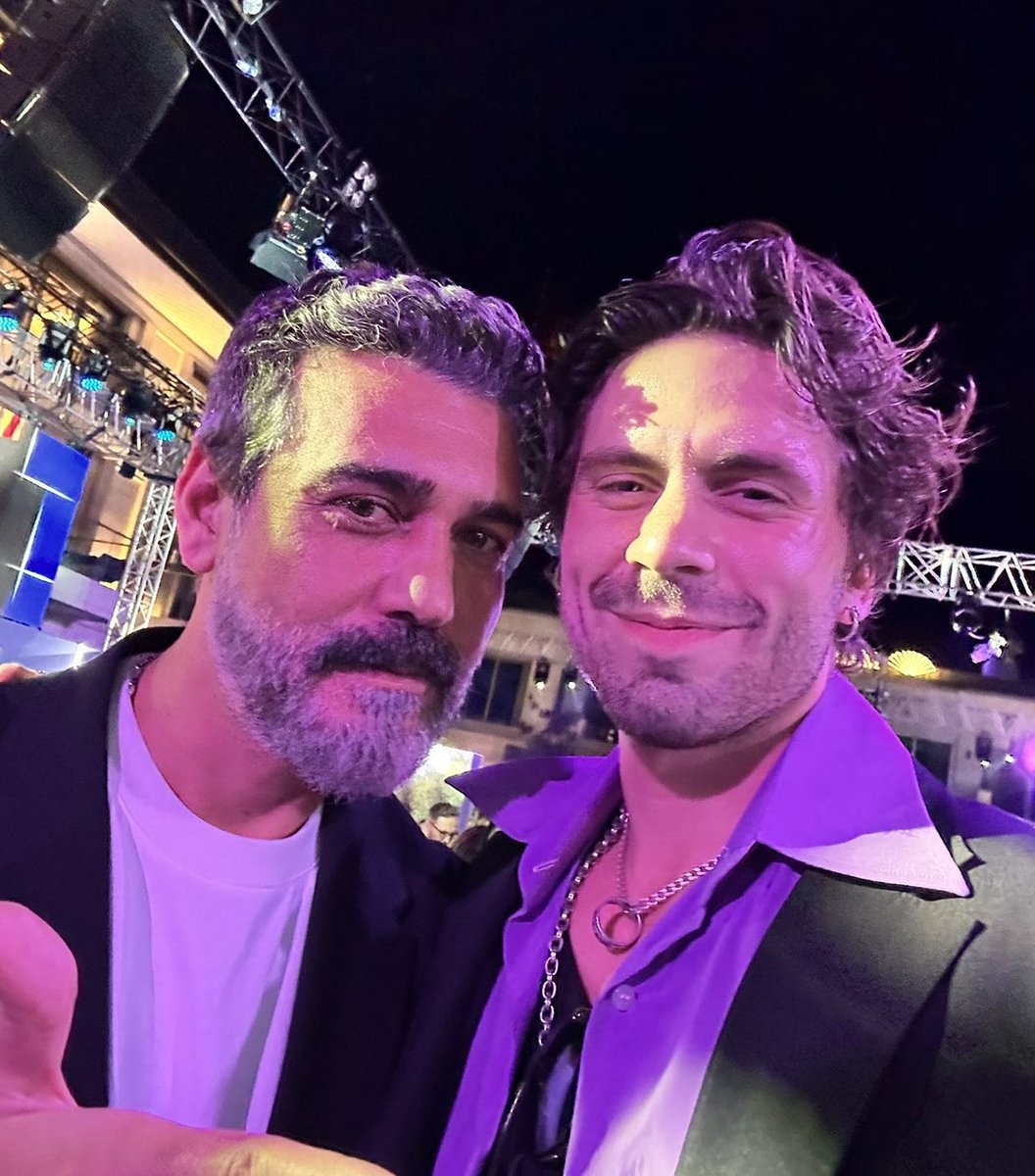 Quiero agradecer a mis compañeros de #TraicionadaTV por los buenos meses que estuvimos compartiendo y comentado día a día la serie, todos me caen bien y me llevo buenos recuerdos y momentos.
Espero reencontrarnos pronto en otras vidas.
Gracias hacer a Selçuk parte de sus vidas.