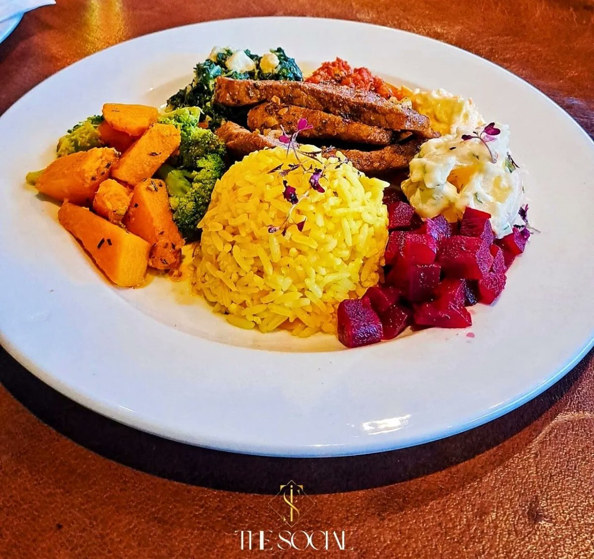 Sweet sounds of sunday and 7 colours lunch are the order of the day at The Social.
3 Lumsden Crescent,Morningside,Durban.

#MatricResults2023 #RIPZUMA #Cyan