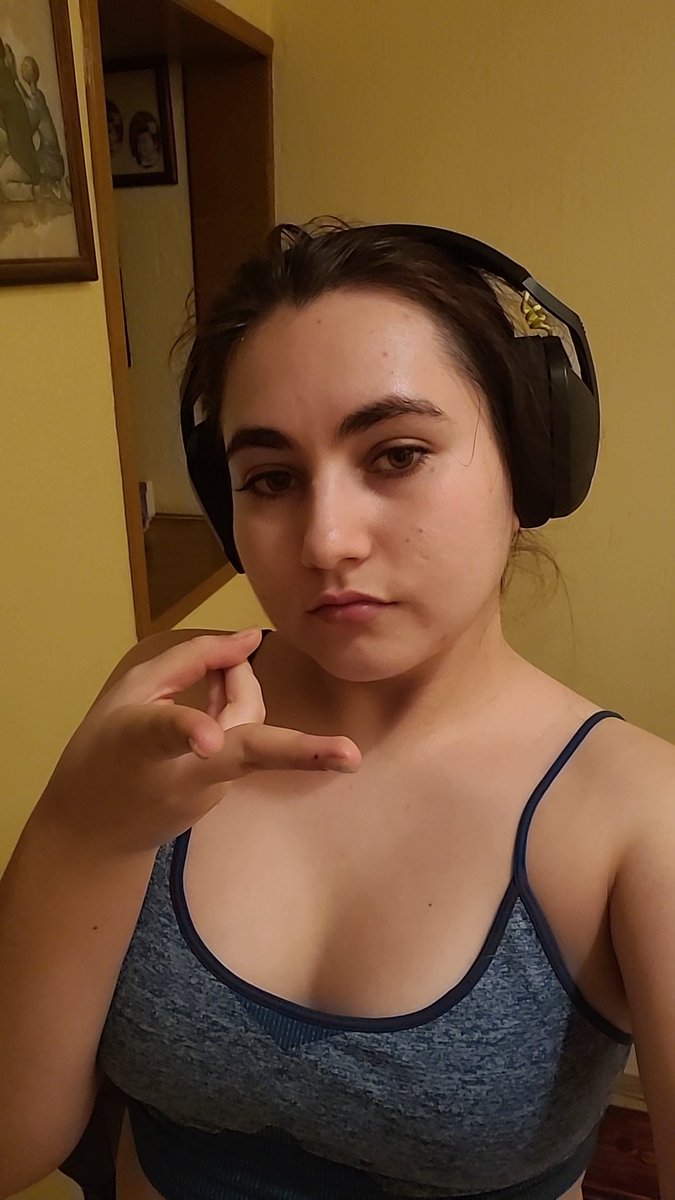 Mauraf_'s tweet image. Empezando otra vez la #homeguide de la queen @madydaily ❤️‍🔥🍑